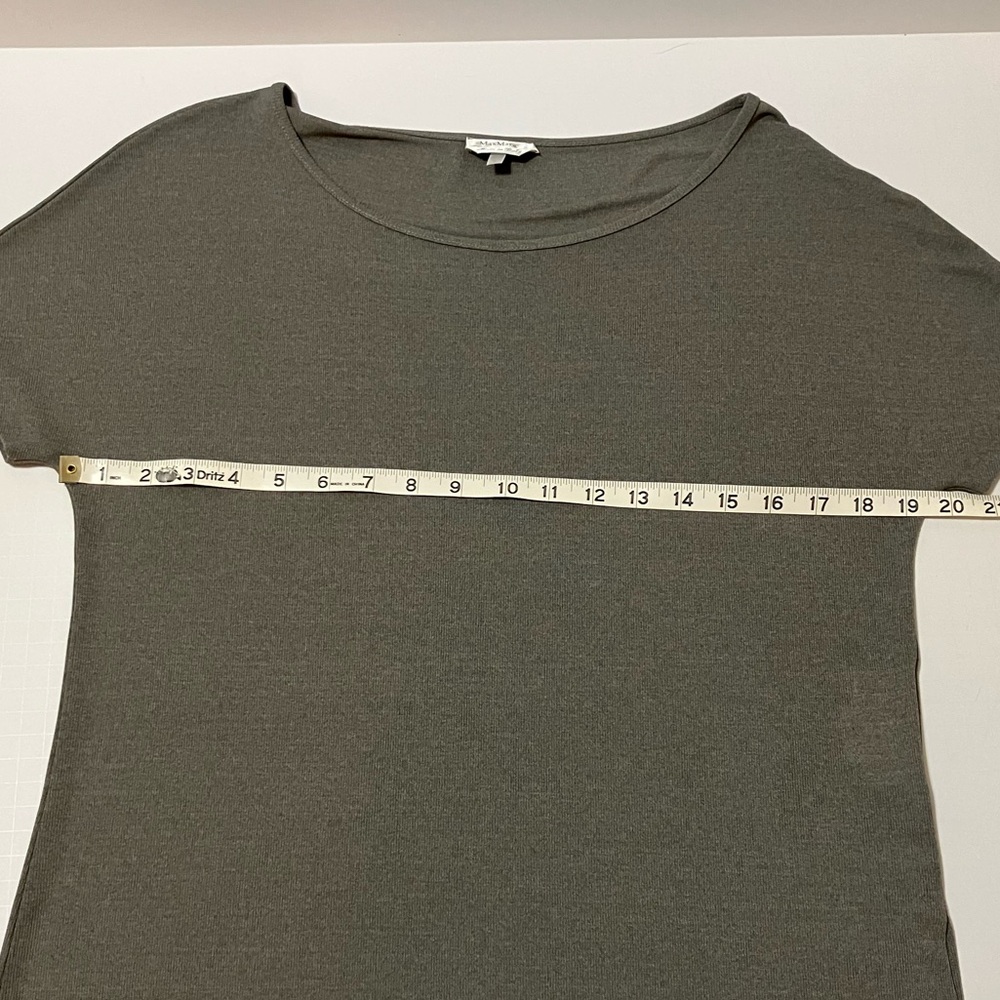 MaxMara Italy Rayon Blend Tee Size L - Picture 9 of 10